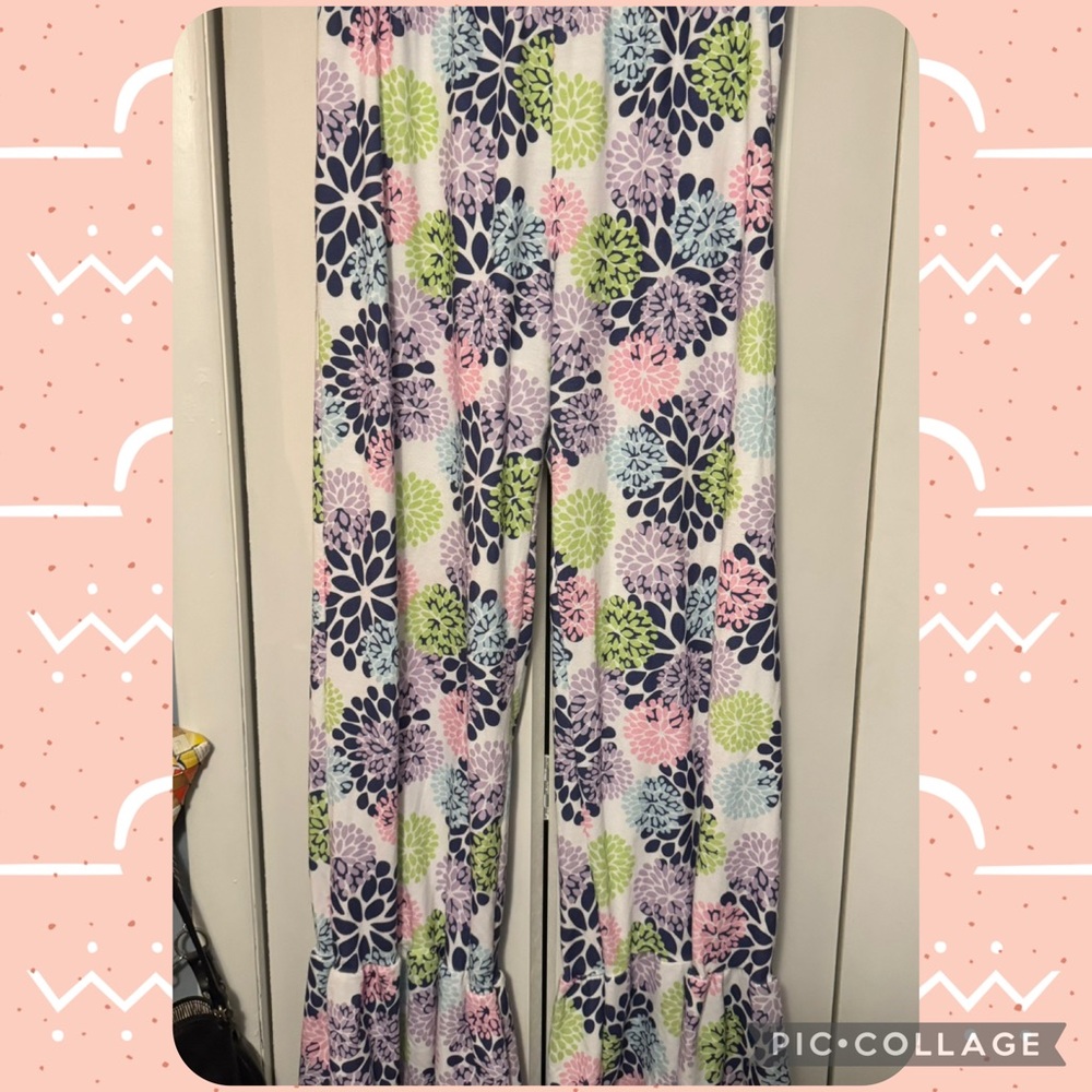 Women’s patterned ruffle-legged pants